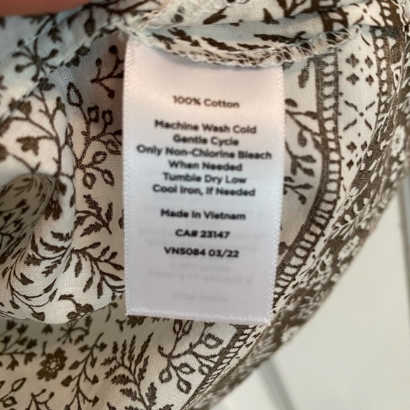 Talbots Size Small Sleeves Ruffle Trim Top - Excellent condition!!! - Picture 3 of 5